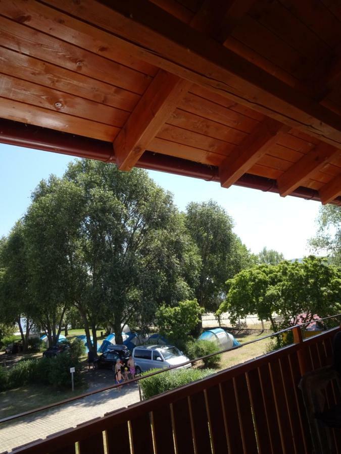 Penzion U Raka Pasohlávky Exteriör bild
