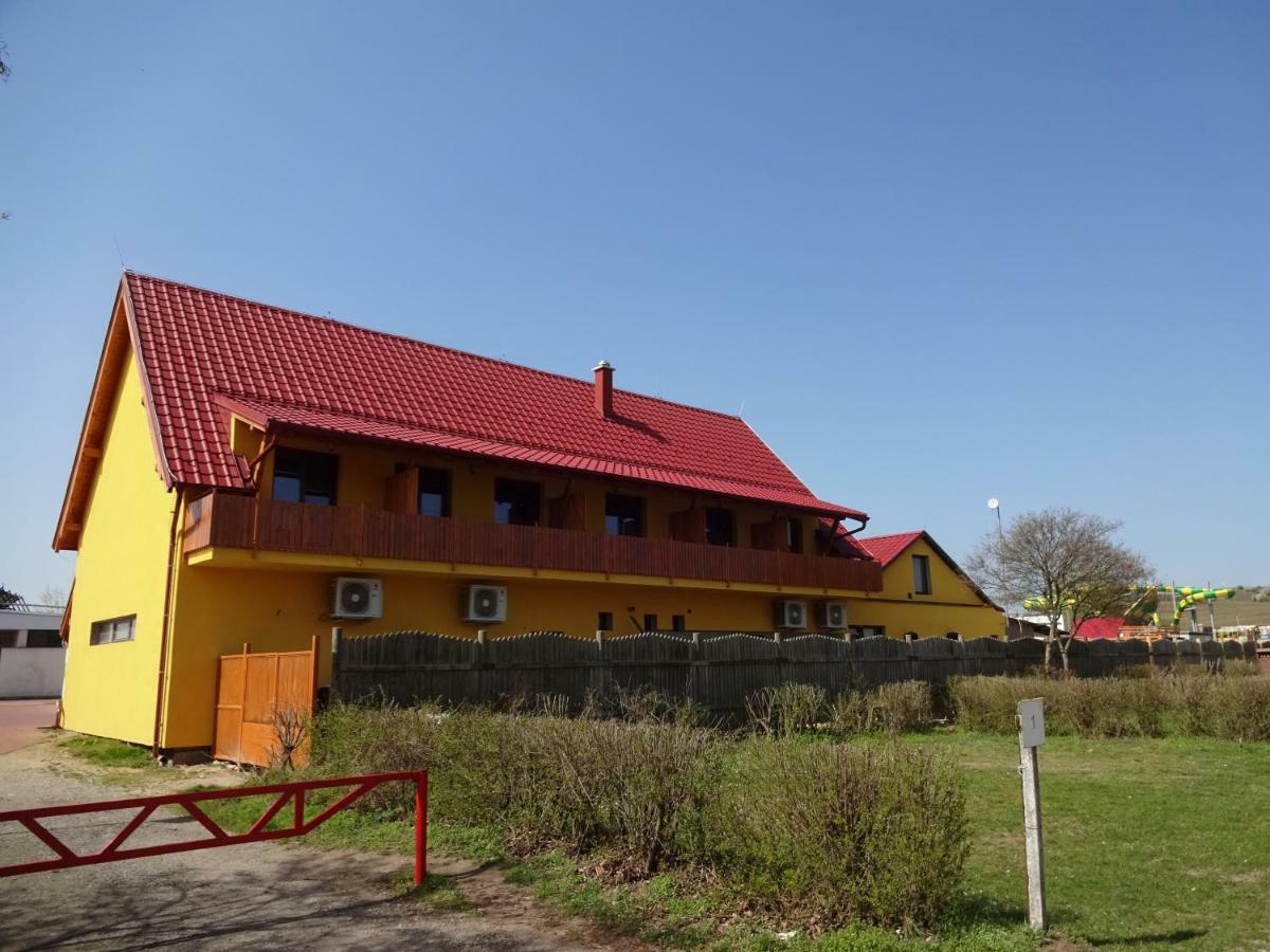 Penzion U Raka Pasohlávky Exteriör bild