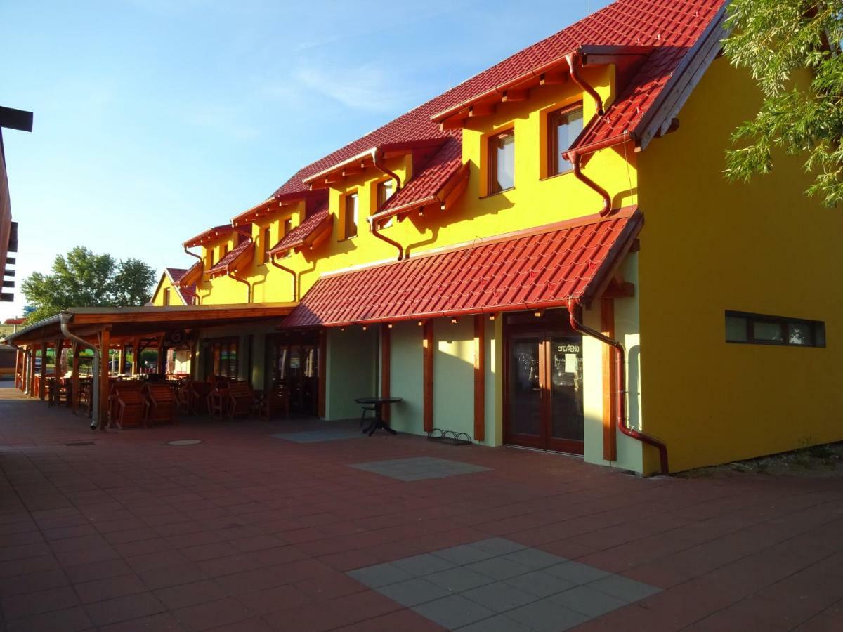 Penzion U Raka Pasohlávky Exteriör bild